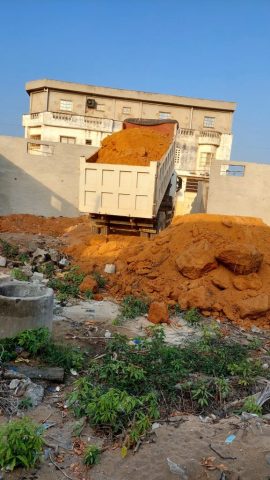 Déchargement de sable